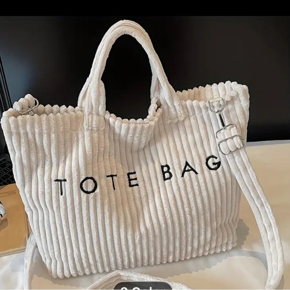 Handbags - Cream Tote Bag